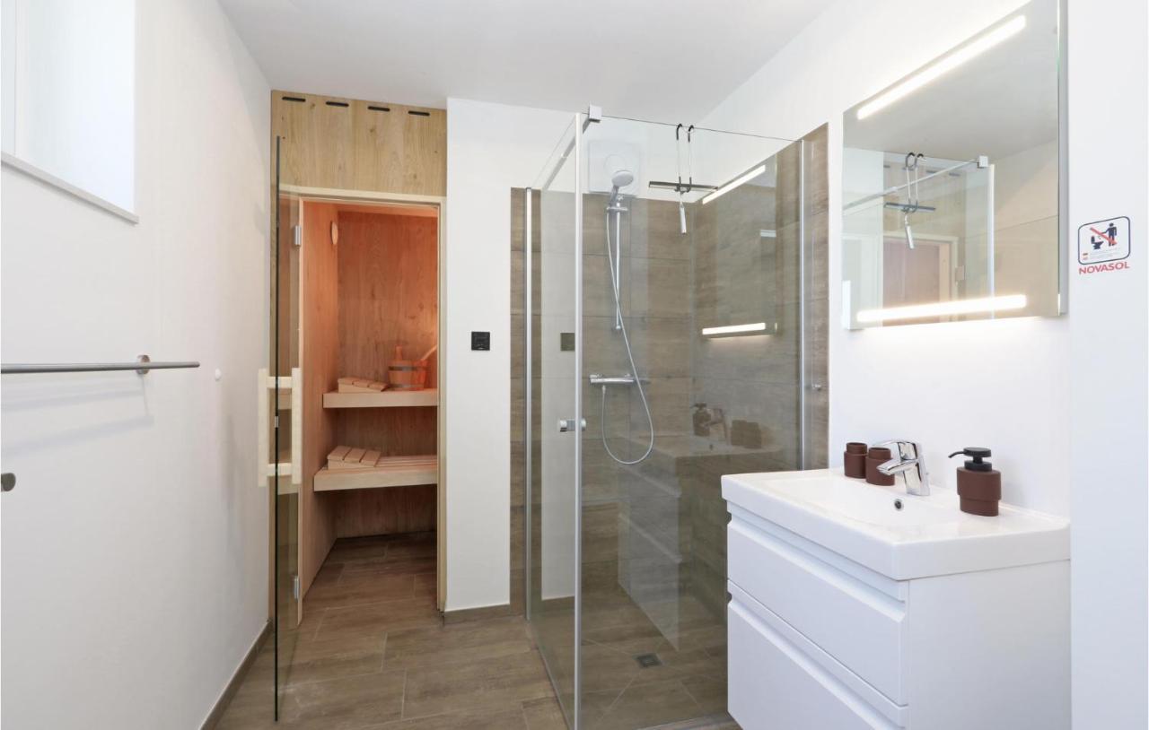 3 Bedroom Stunning Home In Lembruch-Duemmer See Exteriör bild