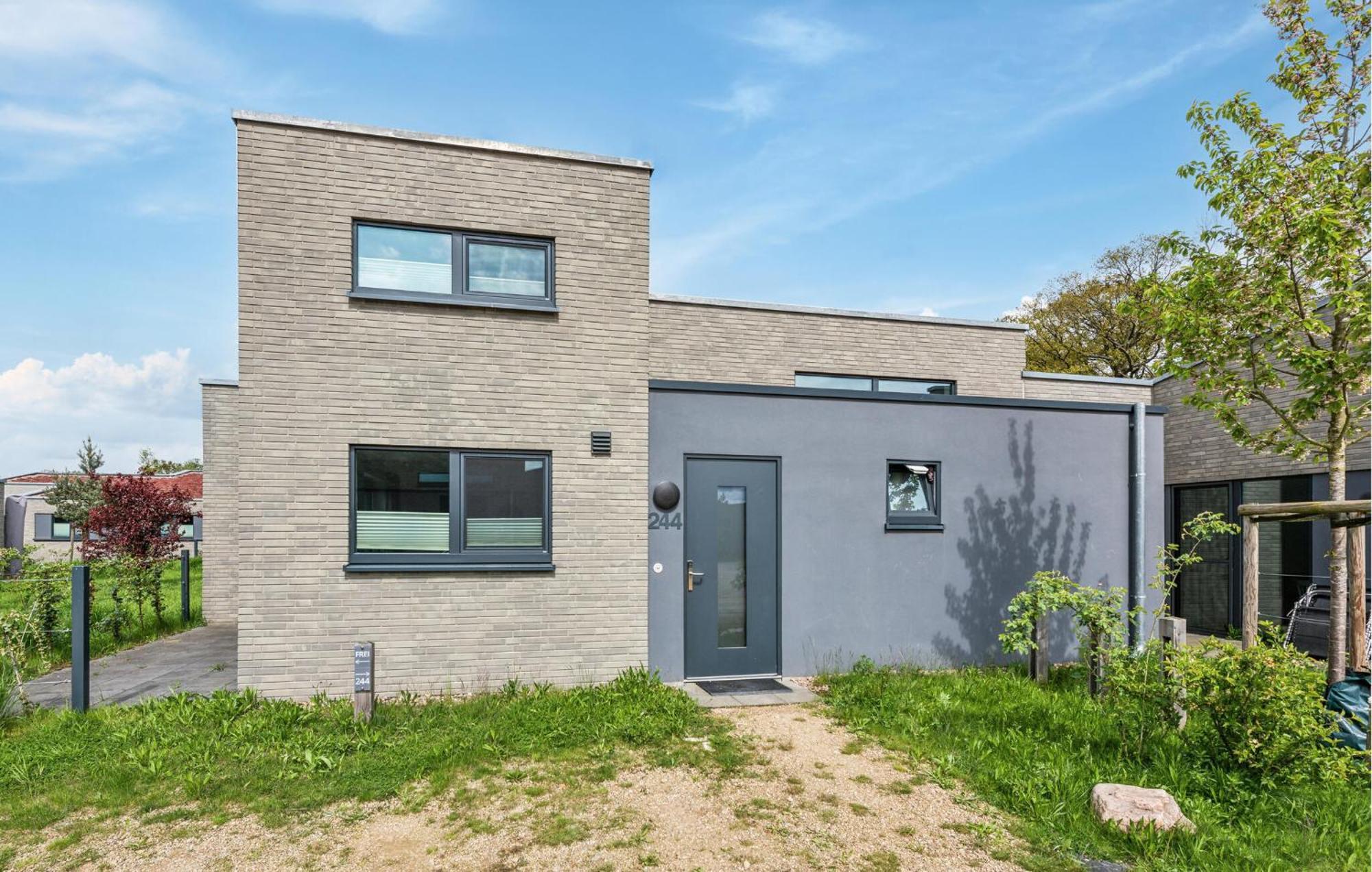 3 Bedroom Stunning Home In Lembruch-Duemmer See Exteriör bild